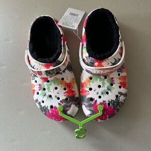 NWT Classic LINED Tie Dye Graphic Clogs J6